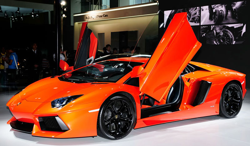 Premium Matte: Orange Lamborghini » CWS